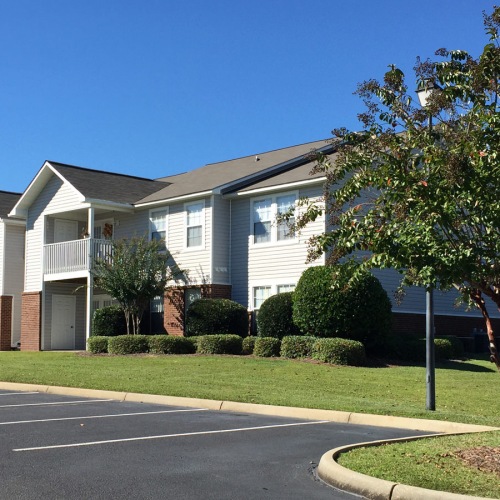 Beacon Ridge is a pet-friendly apartment community in Enterprise, AL